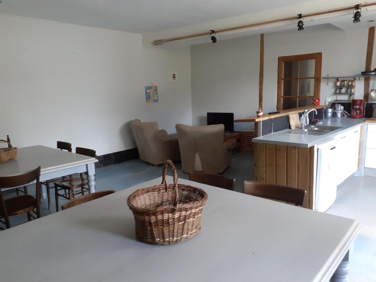 Ferme De La Basse-Cour Bed & Breakfast Gommerville Eksteriør bilde